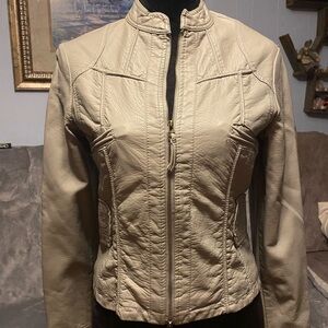Max Studio Sz L Faux Leather Motorcycle jacket. Soft gray, lightweight.